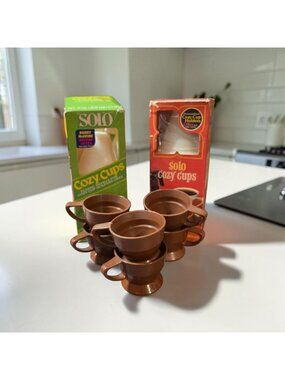 Vintage Solo Cozy Cups  6 Brown Zarf Holders - 50 SEALED 7oz Refills NOS 1970s